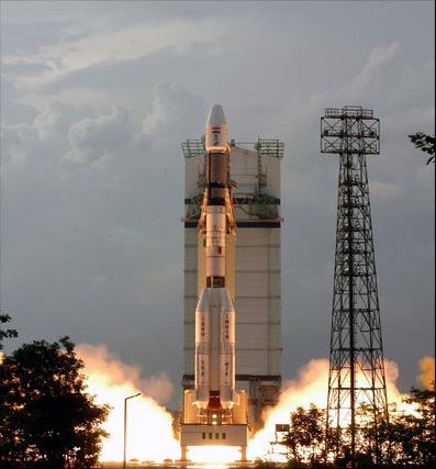 Indian Rocket Explodes After Launch